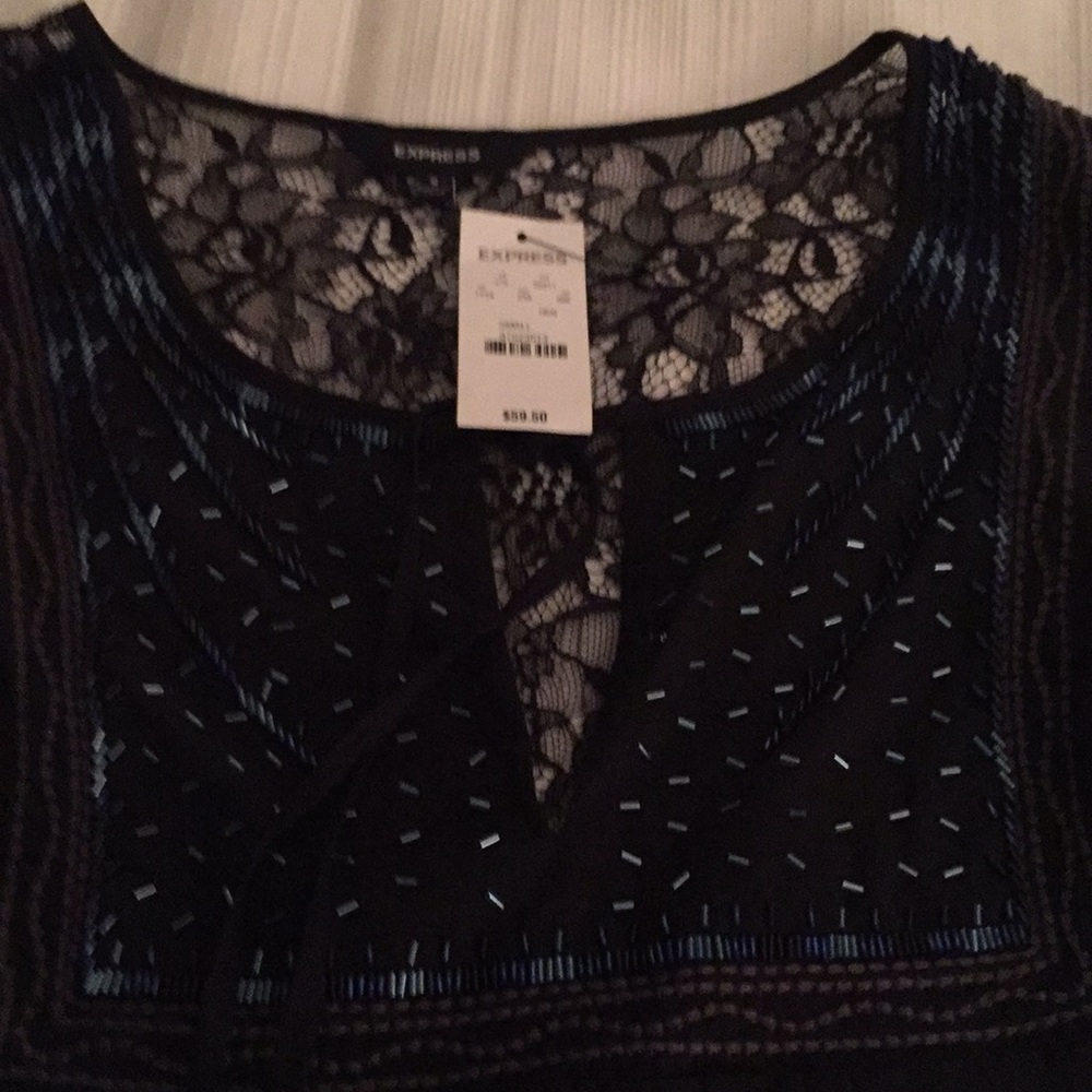 Express Top - Picture 3 of 5